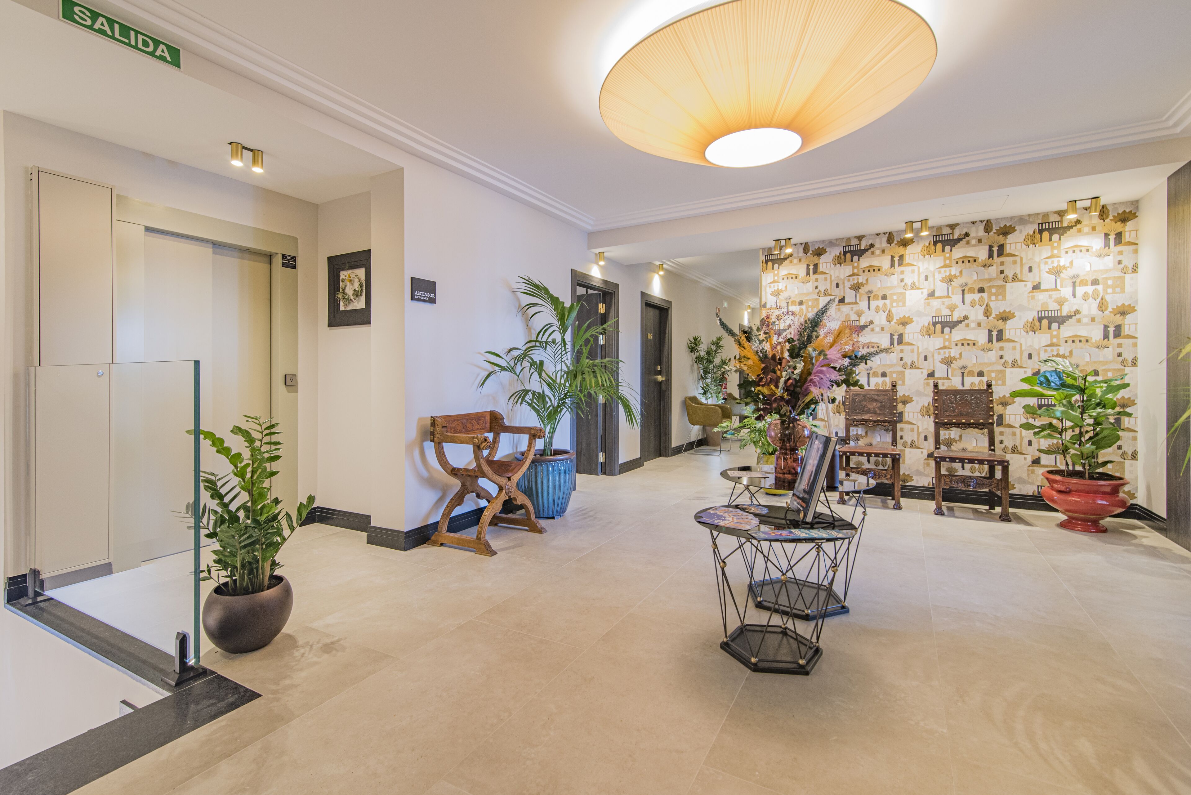 Smart TV de 42 pulgadas con canales digitales, una televisión