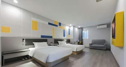 7Days Inn Chain Hotel (Chongqing Fuling Nanmenshan Pedestrian Street)