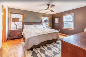 5 bedrooms, WiFi, bed sheets