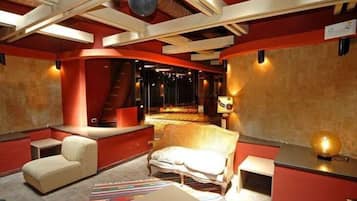 Executive Suite | Living area