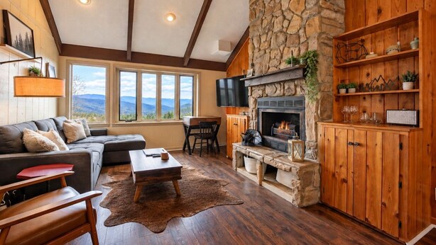 Unclassified image, 1 of 23, button - The Beech Club *Mountain Views*Pet Friendly* (Beech Mountain)