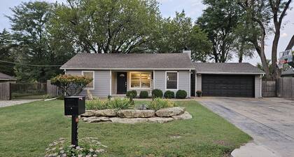 Swan Shores - newly remodeled lakefront home