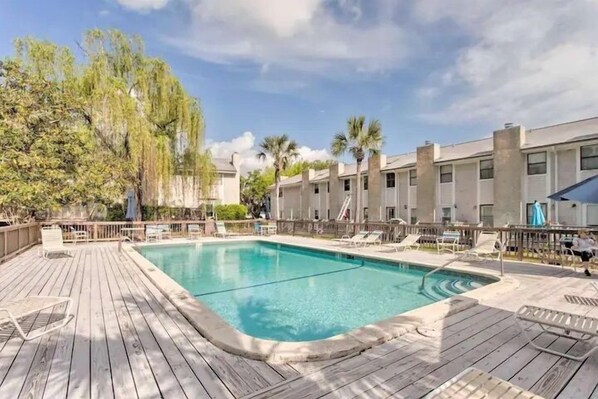 1 bedroom, blackout curtains, iron/ironing board, free WiFi