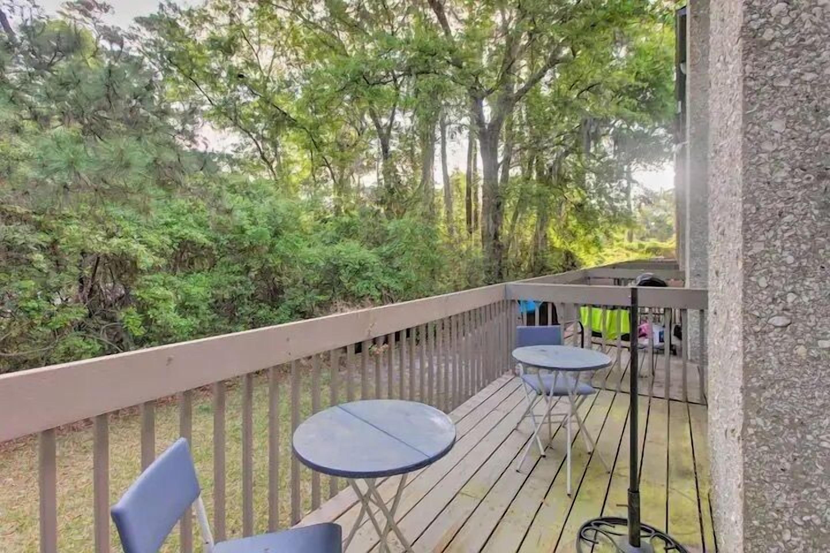 1 bedroom, blackout drapes, iron/ironing board, free WiFi