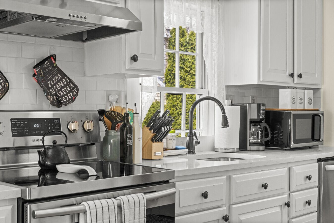 冰箱、微波炉、烤箱、炉灶