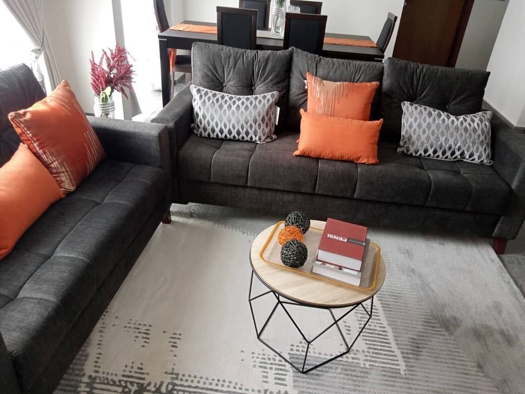 Televisión y biblioteca musical 