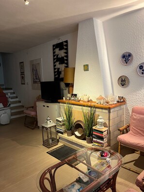 Interior - Villa one step away from the beautiful beach of Geremeas (Maracalagonis)