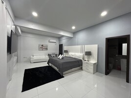 Luxury Villa (Top Floor) | Interior