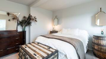1 bedroom, desk, iron/ironing board, free WiFi