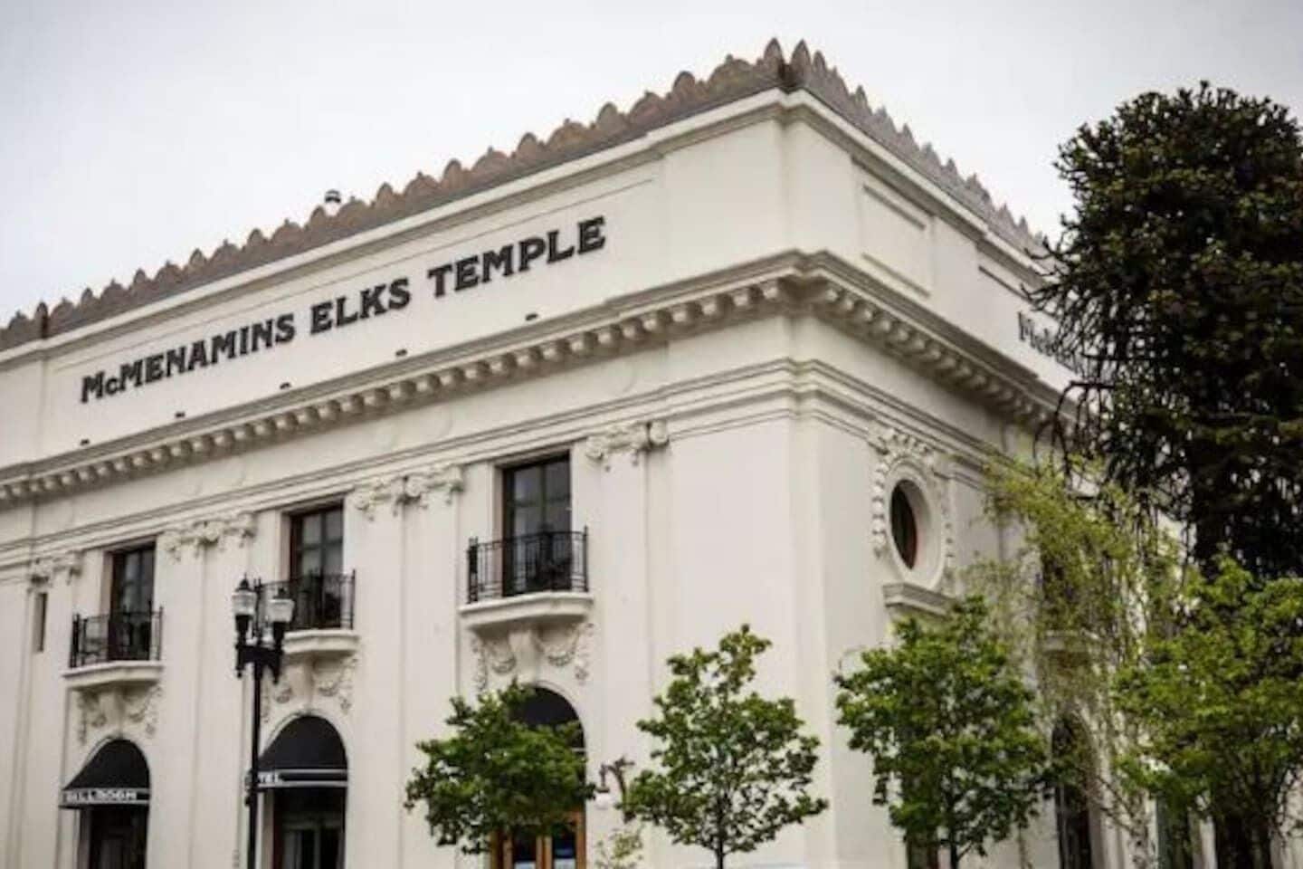 A building with the sign "McMenamins Elks Temple".