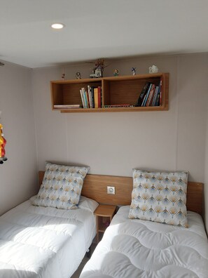 2 chambres, lit parapluie