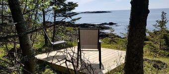 Bay of Fundy Seaside Cottage