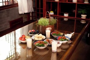 Restaurant - Yamingyuan Inn (Dali)