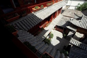 Unclassified image, 3 of 33, button - Yamingyuan Inn (Dali City)