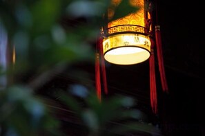 Exterior detail - Yamingyuan Inn (Dali City)