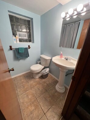 Hair dryer - Sensational Home NearO’hare! Ideal for long stay’s (Elmhurst)