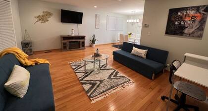 Sensational Home NearO’hare! Ideal for long stay’s