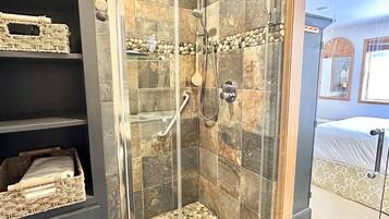 Condo (MH138 Mountain Harbor Holiday Roost) | Bathroom