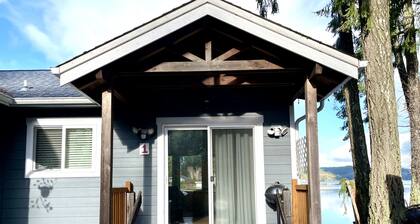 The Mushroom Patch Cabin