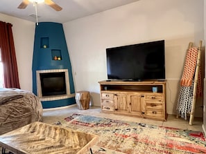 2 quartos, ferros/tábuas de passar roupa, Wi-Fi, roupa de cama