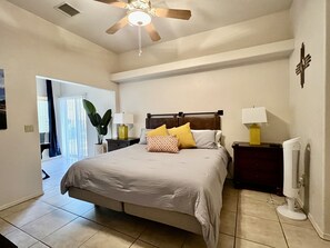 2 habitaciones, tabla de planchar con plancha, wifi y ropa de cama 