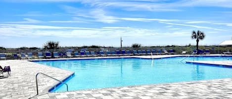Piscine extérieure