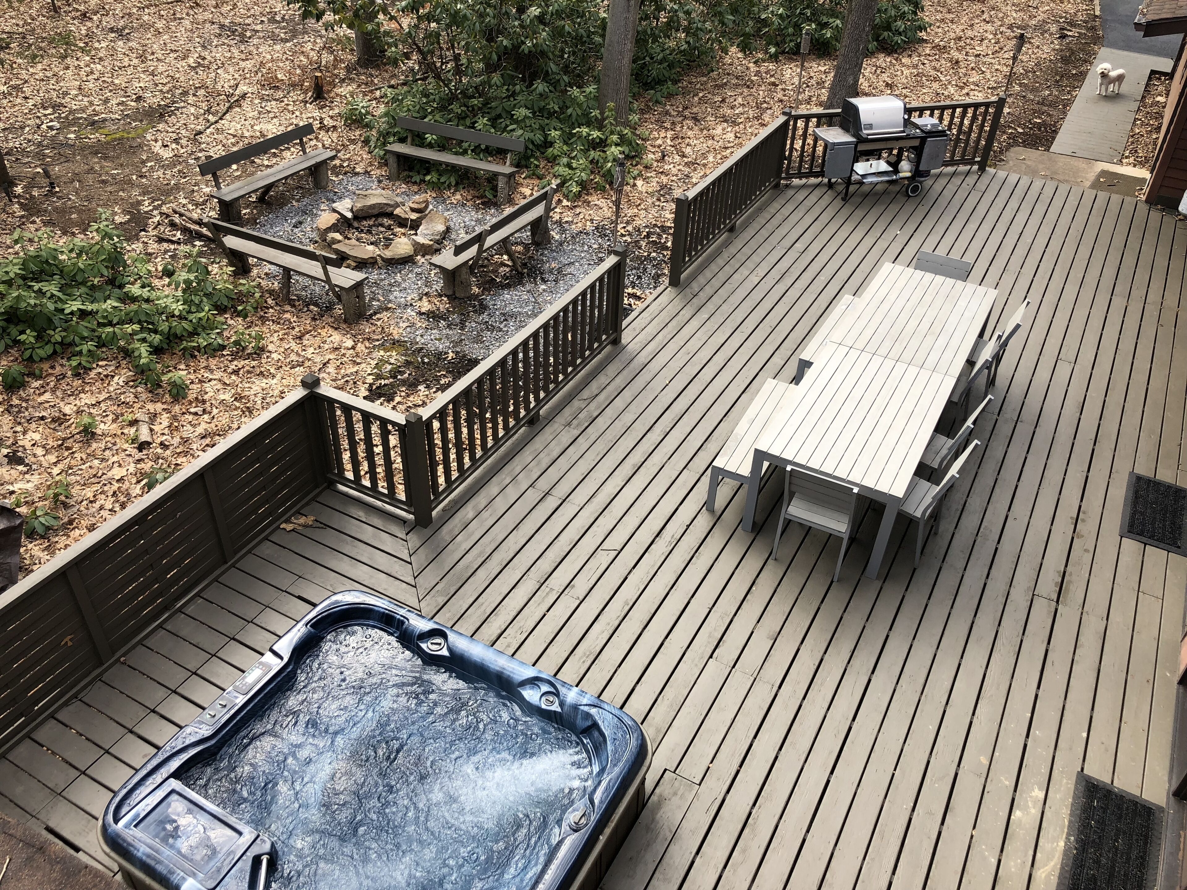 Large, private retreat on 1.4 acres, close to PSU