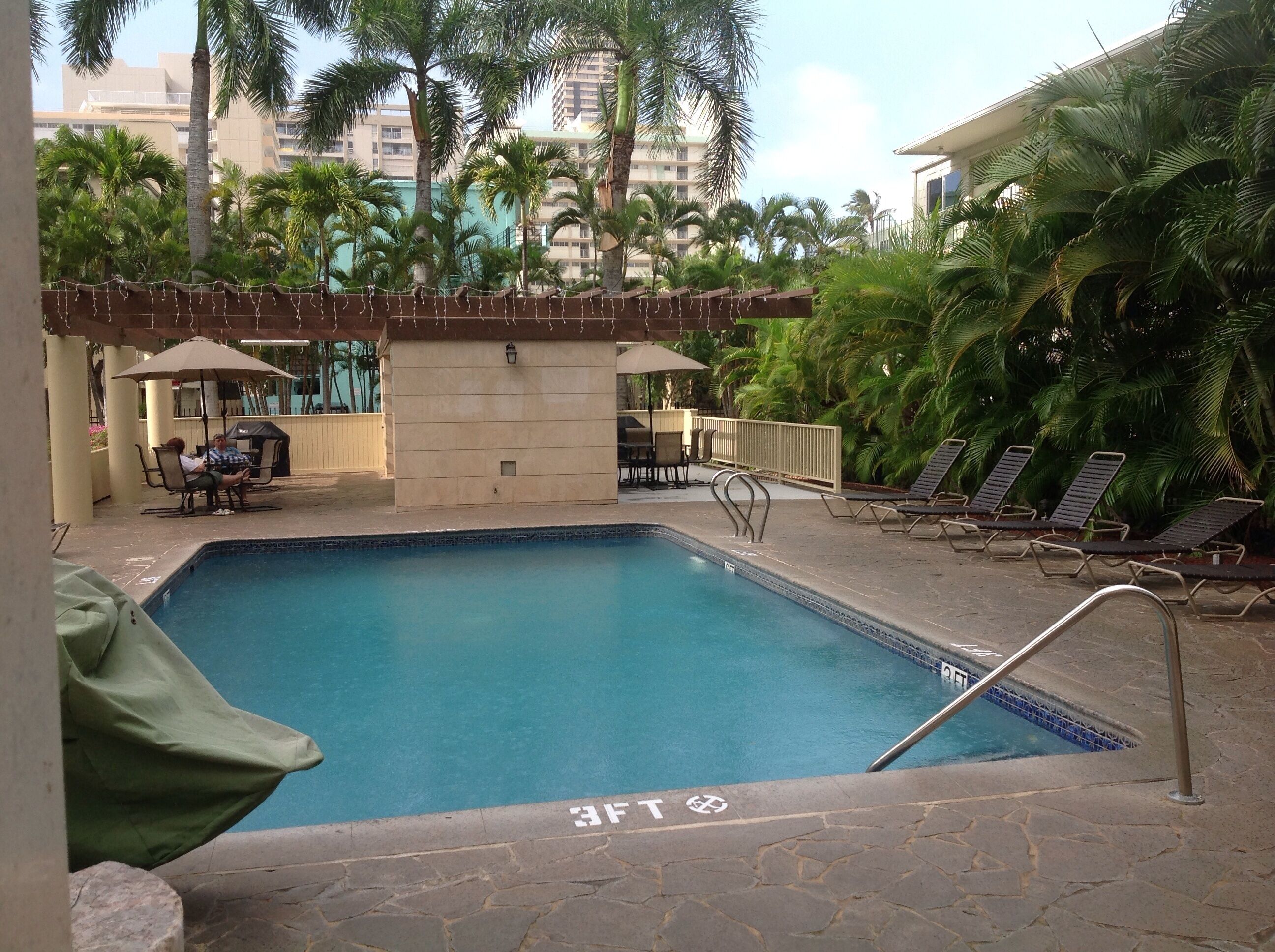 Luxury Wyndham Royal Garden at Waikiki Condos - Photo 6