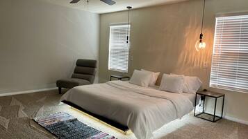 3 bedrooms, desk, free WiFi, bed sheets