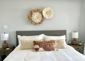 2 bedrooms, desk, iron/ironing board, travel cot