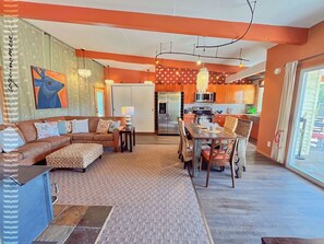 Smart TV, fireplace, DVD player, books - Tide Pool Cabin, a Soquinomere Private Hotel on the Dunes, Downtown Ocean Shores (Ocean Shores)