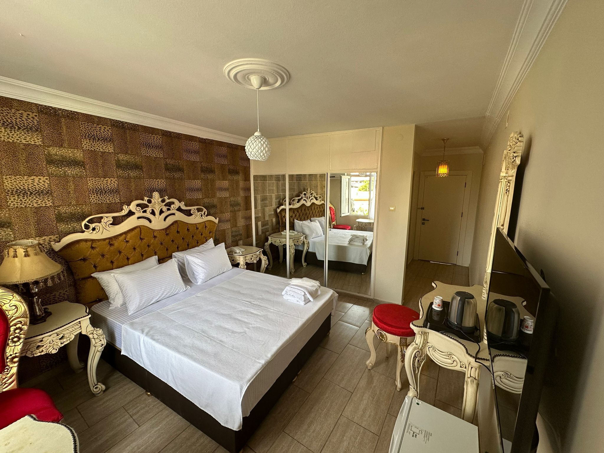 Premium bedding, minibar, in-room safe, desk