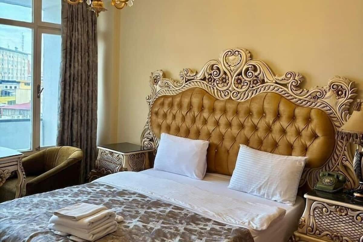 Ropa de cama de alta calidad y minibar