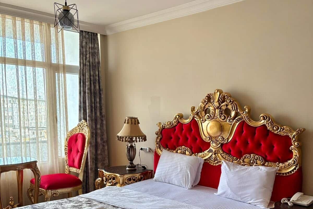 Literie de qualité supérieure, minibar, coffres-forts dans les chambres