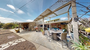 Outdoor dining - 6 acre Mid-century style family estate w/private orchard and valley views. (Fallbrook)