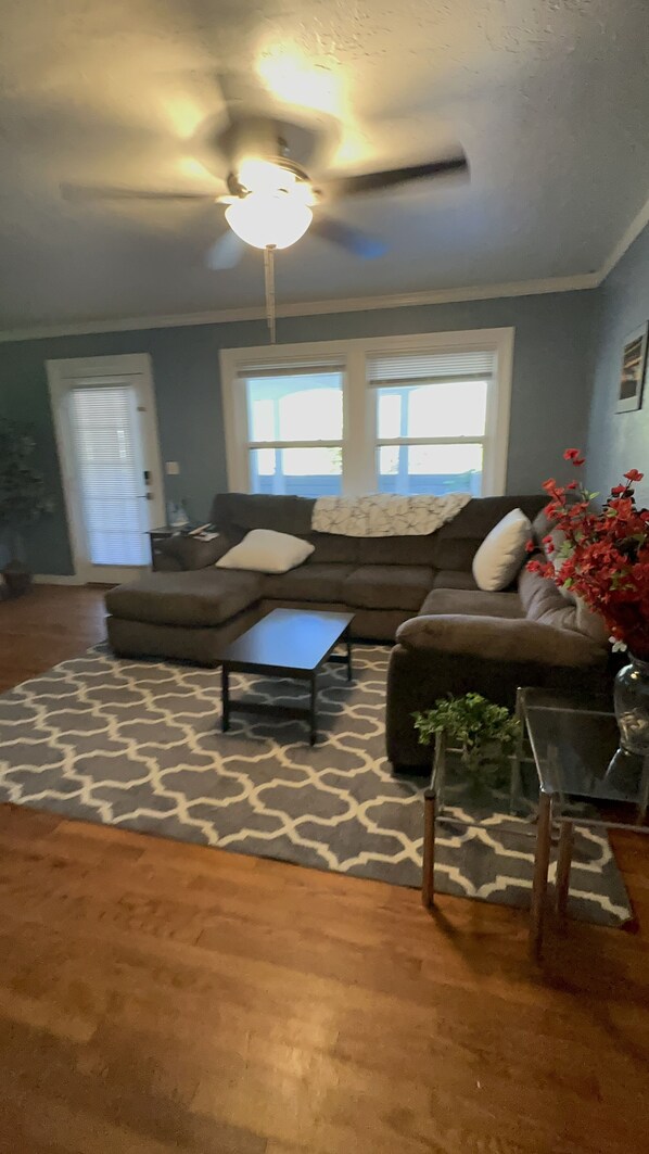 تلفزيون ذكي