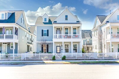 The Breaker House · *NEW* Spacious/Standalone 4BR Beach House