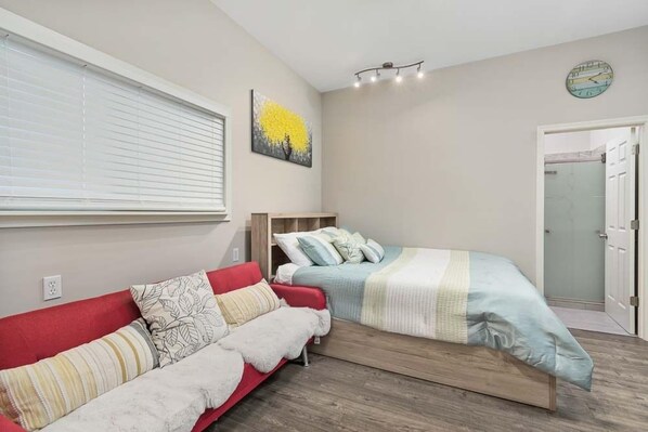 1 bedroom, free WiFi, bed sheets