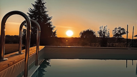 Seasonal outdoor pool