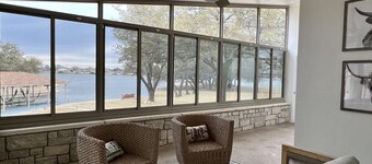 Shorhaus, Gorgeous Main Body Lake Retreat