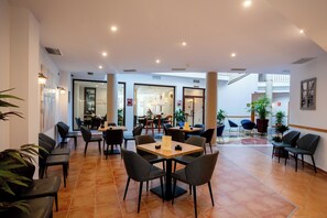 Khu tiếp khách ở sảnh