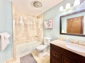 Towels - Lovely Metairie 1600sft Loft 10 mnts to Hospitals! (Metairie)