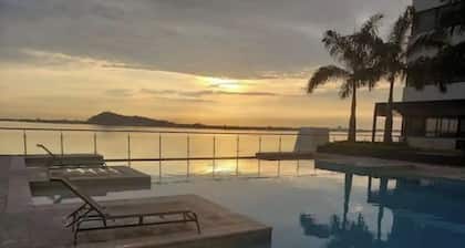 Perfect Family Stay, 2 Beds Las Penas - Bellini!