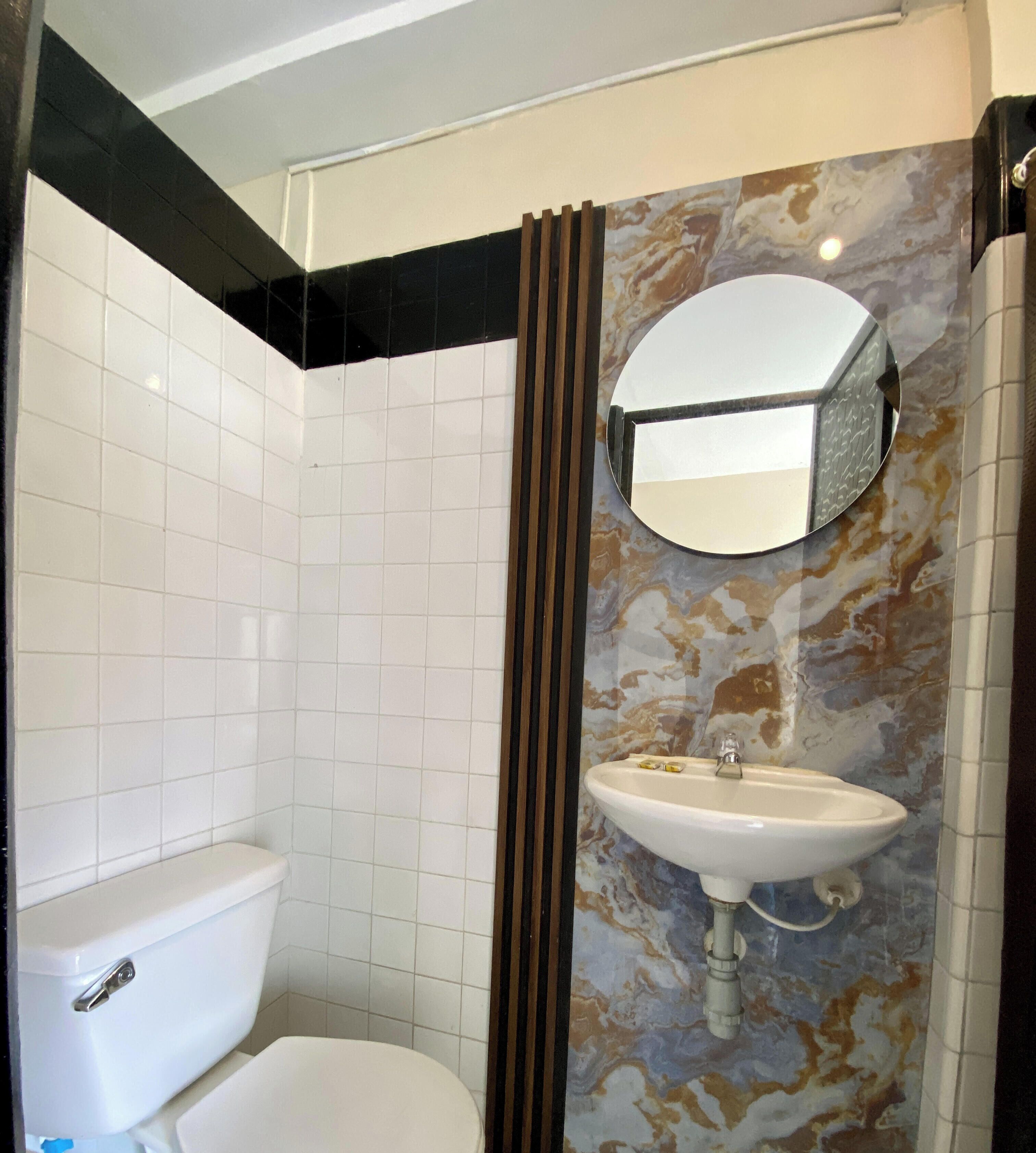 Basic Twin Room | Hypo-allergenic bedding available, blackout drapes, WiFi (free)