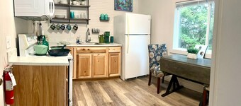 Marathon Historic Apartments- heart of downtown-View-1 bedroom sleeps 4