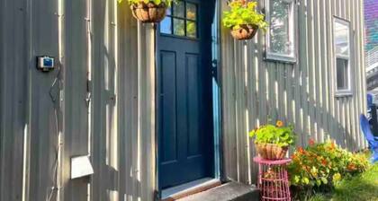 Marathon Historic Apartments- heart of downtown-View-1 bedroom sleeps 4
