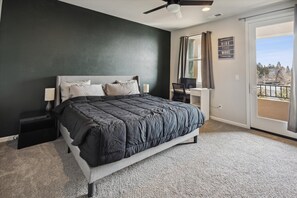 3 bedrooms, desk, iron/ironing board, free WiFi - Ski & Relax: Updated Townhome Near Downtown, Casinos & Board Games! (Reno)
