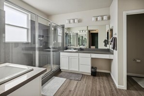 Hair dryer, bidet, towels, soap - Ski & Relax: Updated Townhome Near Downtown, Casinos & Board Games! (Reno)