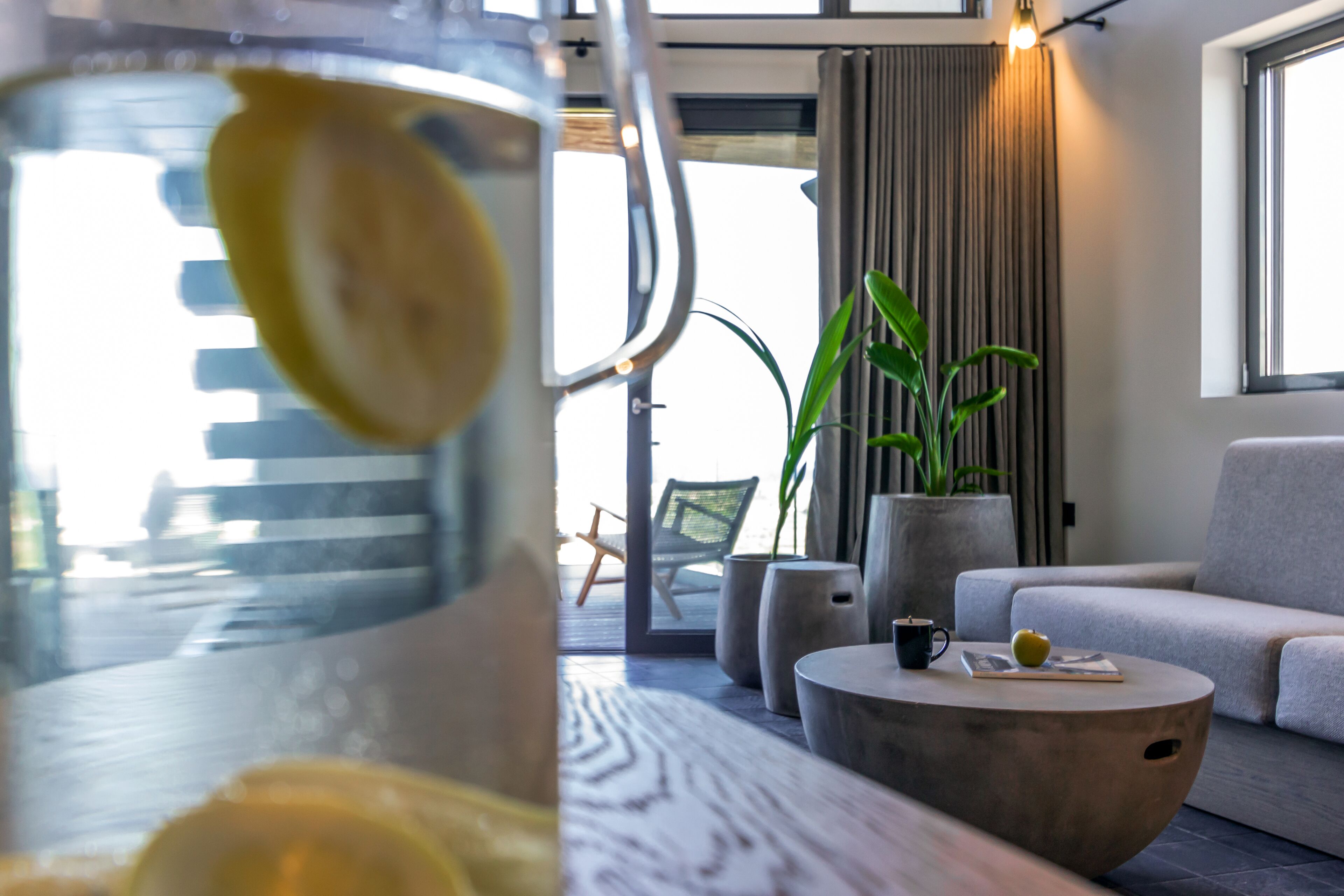 Phòng Suite Premium, hiên, quang cảnh biển | Khu vực ăn uống tại phòng