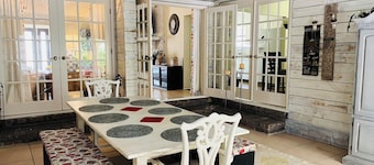 The Retreat - Entire Residential Home!